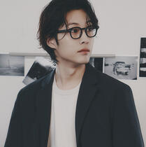 CLUB MONACO x Eyes Magazine